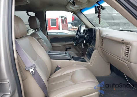 2004 Chevrolet Avalanche 1500 z USA, uszkodzony, nr VIN 3GNEK12T54G131026